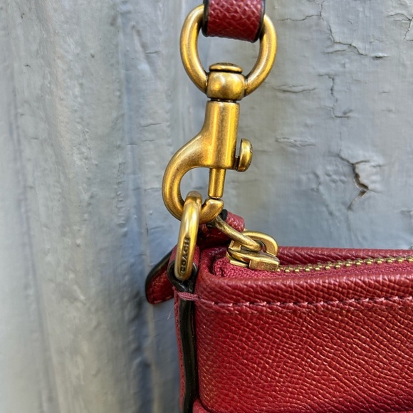 Coach Kitt Messenger Crossbody, 7.75” x 8.75” x 1.0” - Picture 6 of 13